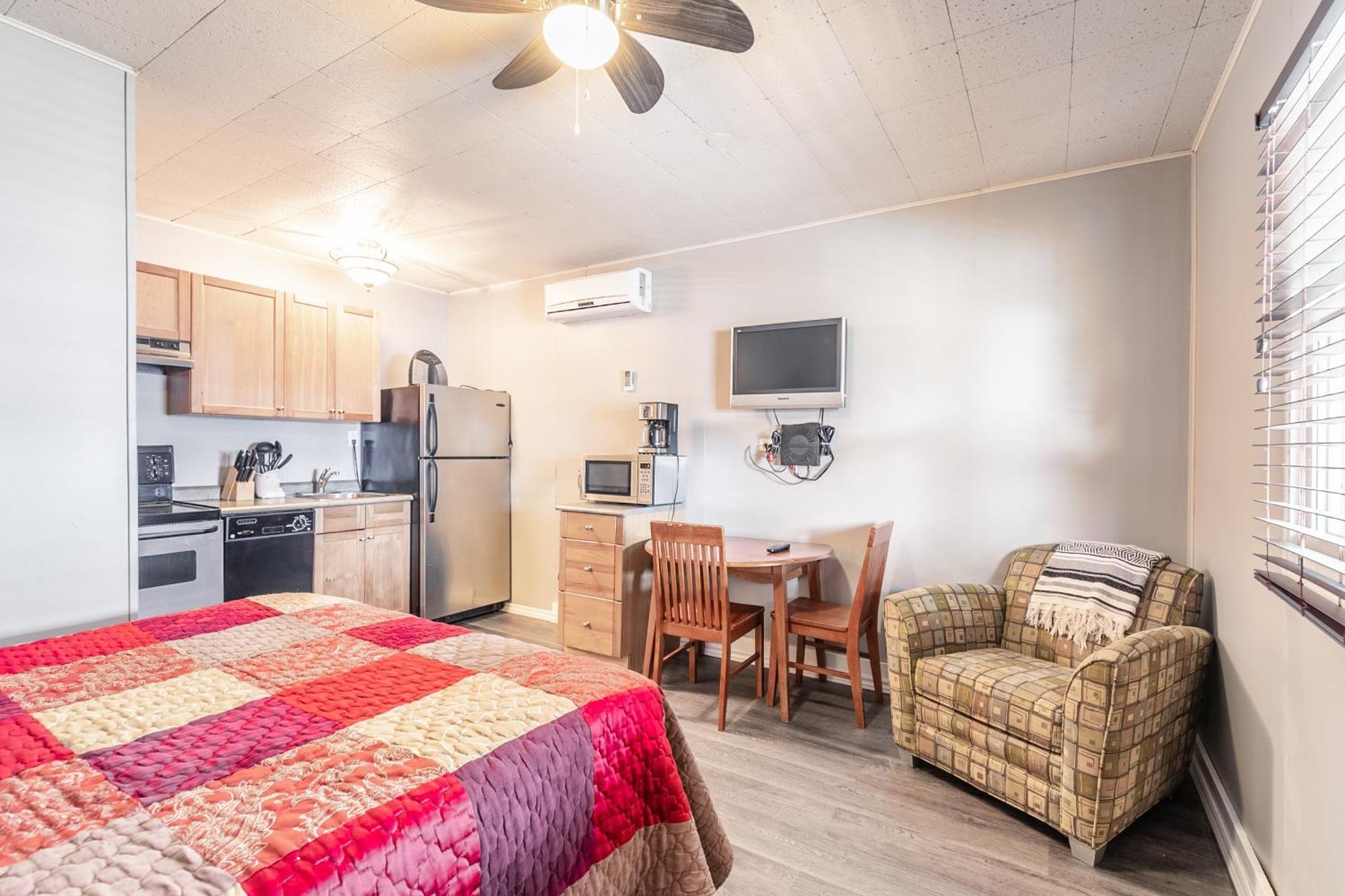Bayside Cottage Rentals Port Rowan ภายนอก รูปภาพ